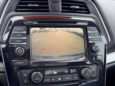 Used 2023 Nissan Maxima SL FWD image 20