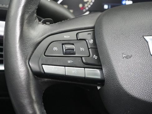 Used 2023 Cadillac XT4 Luxury w/ Cold Weather Package image 23