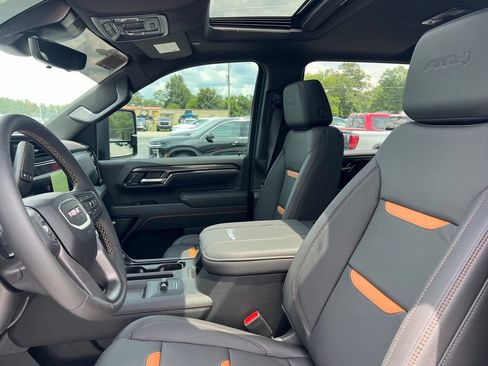 New 2026 GMC Sierra 2500 AT4 w/ AT4 Premium Plus Package AWD/4WD image 11