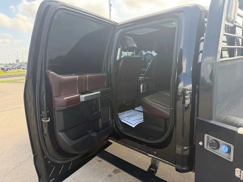Used 2017 Ford F450 Platinum w/ Platinum Ultimate Package AWD/4WD image 14