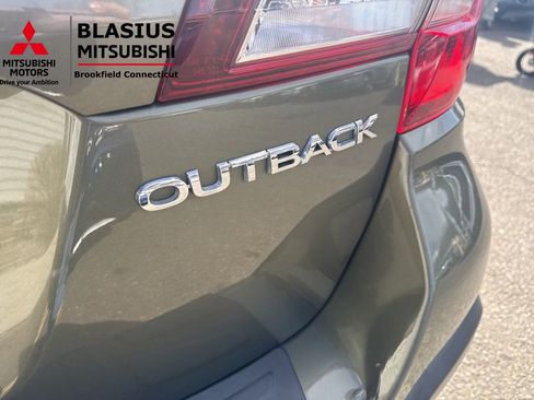 Used 2019 Subaru Outback 2.5i Touring image 37