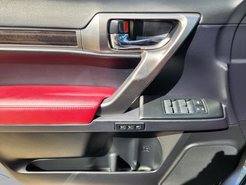 Used 2022 Lexus GX 460 Luxury w/ Off Road Package image 8