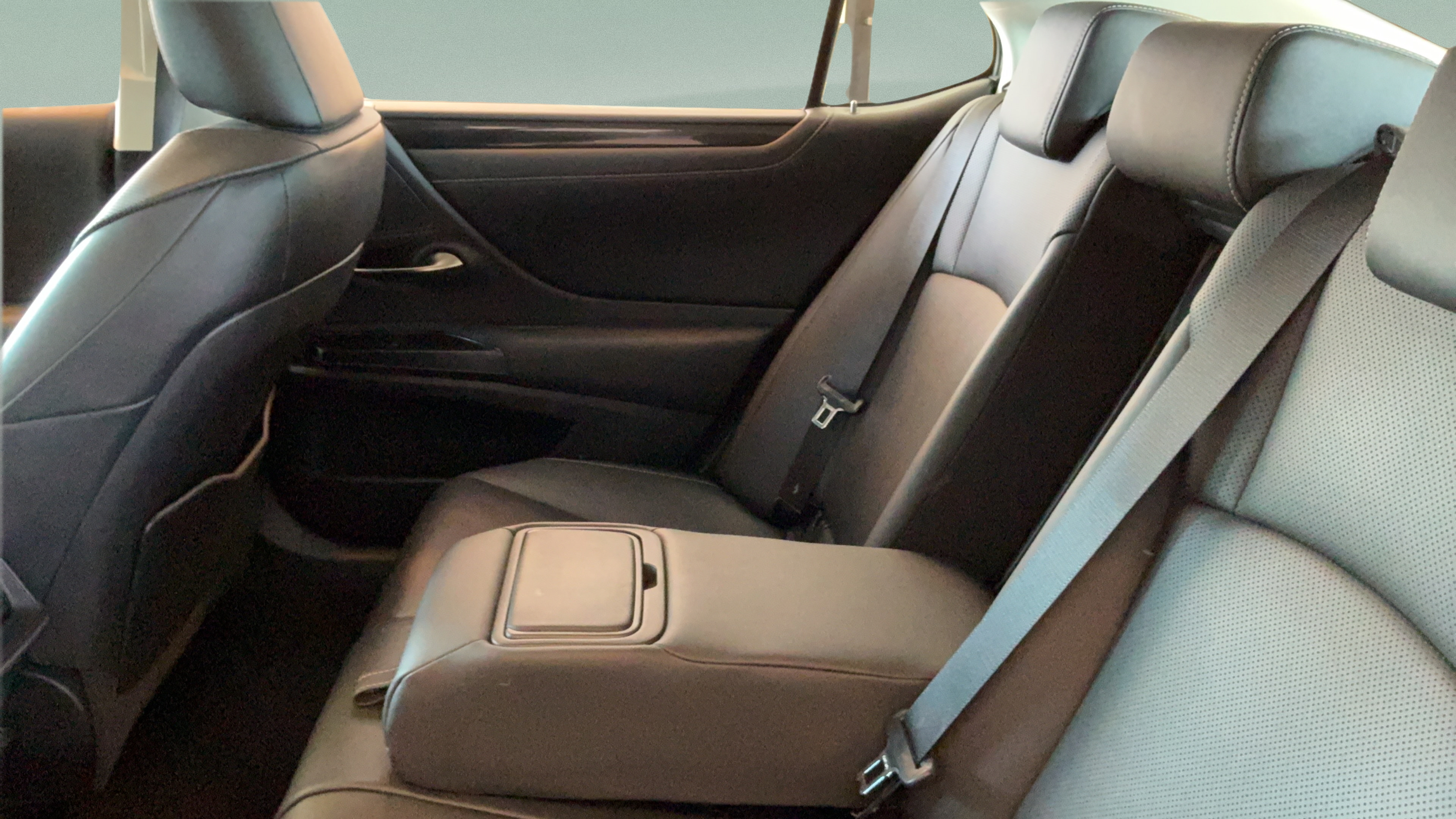 Used 2021 Lexus ES 350 w/ Accessory Package 2 FWD image 33