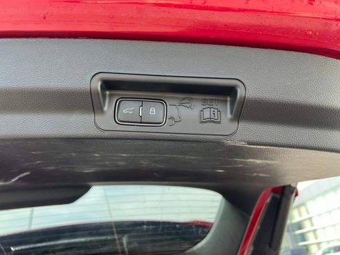 Certified 2023 Ford Explorer XLT w/ Equipment Group 202A AWD/4WD image 15