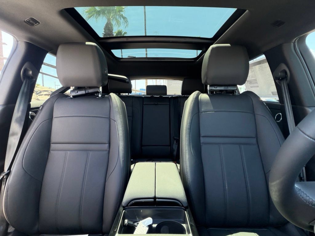 New 2026 Land Rover Range Rover Evoque S AWD/4WD image 7
