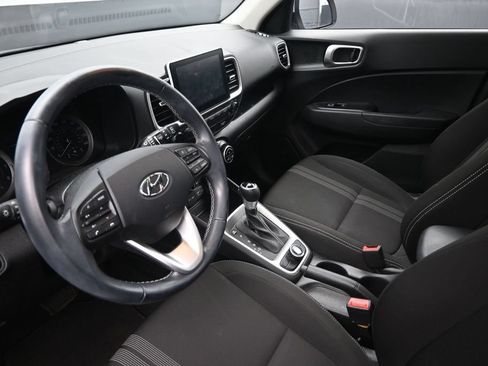 Used 2022 Hyundai Venue SEL FWD image 18