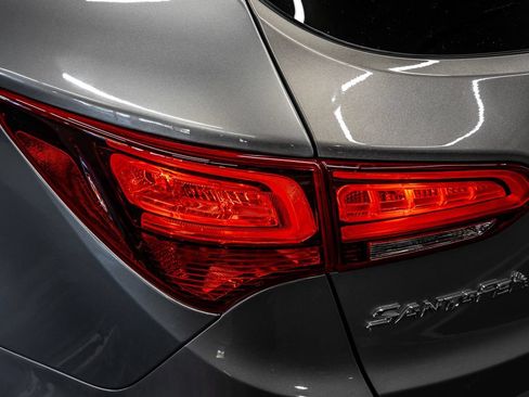 Used 2018 Hyundai Santa Fe Sport 2.0T FWD image 14