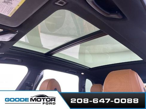 Used 2023 BMW X5 xDrive40i AWD/4WD image 18