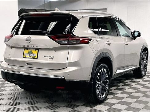 Used 2024 Nissan Rogue Platinum AWD/4WD image 13