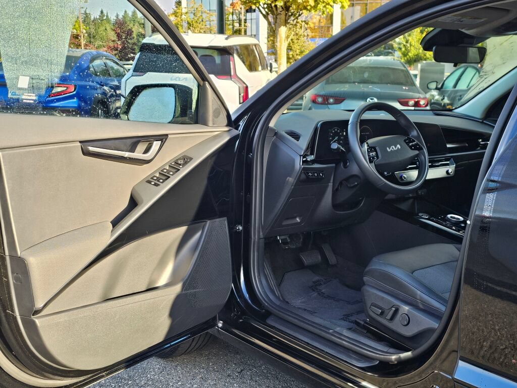 Certified 2023 Kia Niro Wind w/ Wind Preserve Package FWD image 23