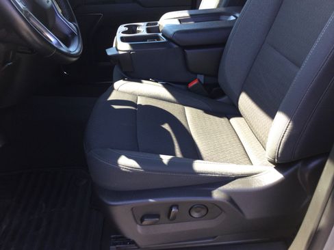 Used 2024 Chevrolet Silverado 1500 LT AWD/4WD image 14