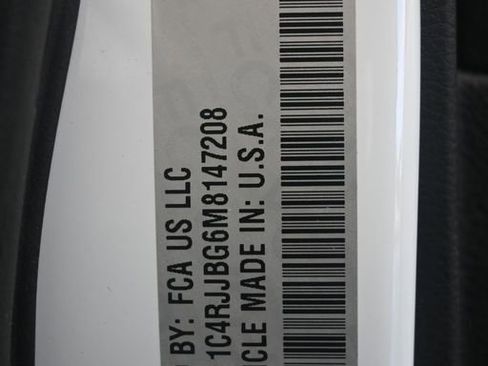 Used 2021 Jeep Grand Cherokee L Limited image 9