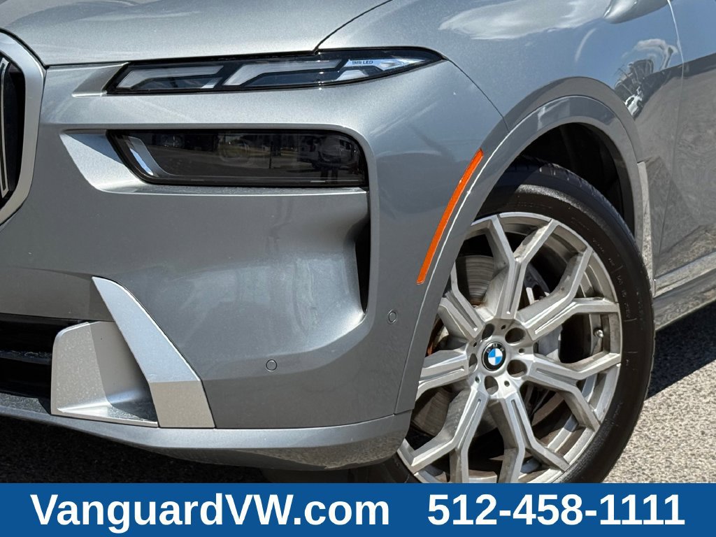 Used 2023 BMW X7 xDrive40i w/ Premium Package AWD/4WD image 5
