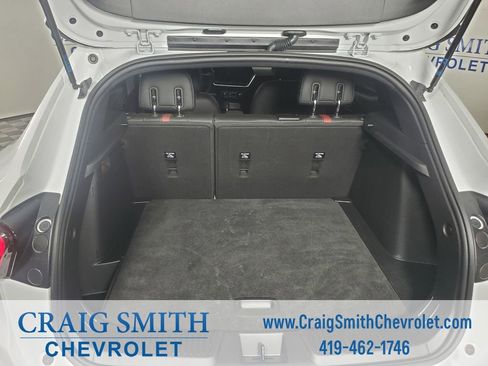 Used 2024 Chevrolet Trax RS w/ Sunroof Package FWD image 13