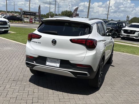 Used 2023 Buick Encore GX Select FWD image 5