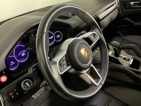 Used 2023 Porsche Cayenne S Platinum AWD/4WD image 20