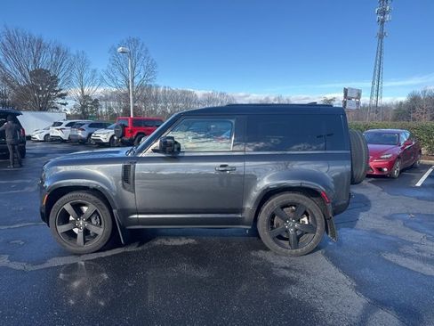 Used 2023 Land Rover Defender 90 X-Dynamic SE image 4