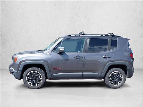 Used 2016 Jeep Renegade Trailhawk AWD/4WD image 7