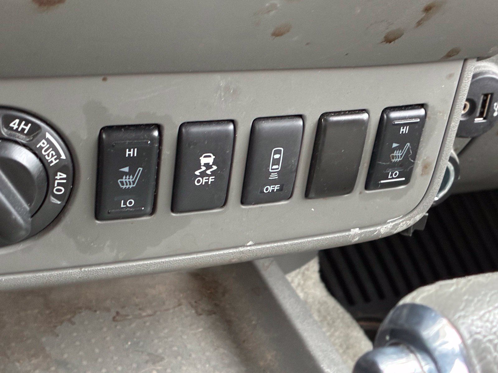 Used 2018 Nissan Frontier SV w/ Value Truck Package AWD/4WD image 7