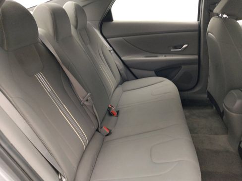 Used 2023 Hyundai Elantra SEL w/ Convenience Package FWD image 19