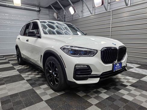 Used 2019 BMW X5 xDrive40i w/ Luxury Seating Package AWD/4WD image 4