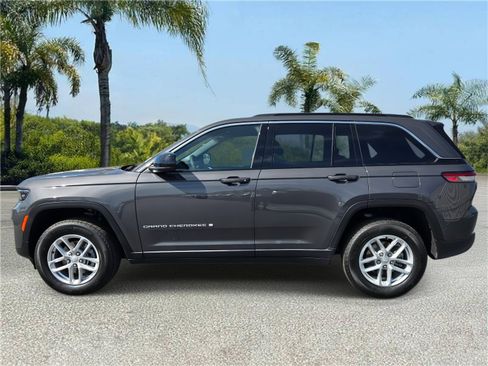 New 2026 Jeep Grand Cherokee Laredo X image 2