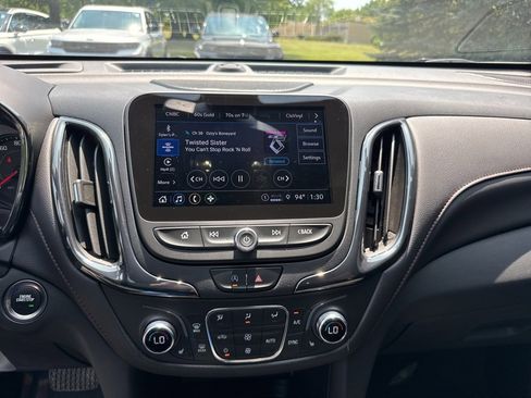 Used 2023 Chevrolet Equinox RS w/ RS Leather Package image 32