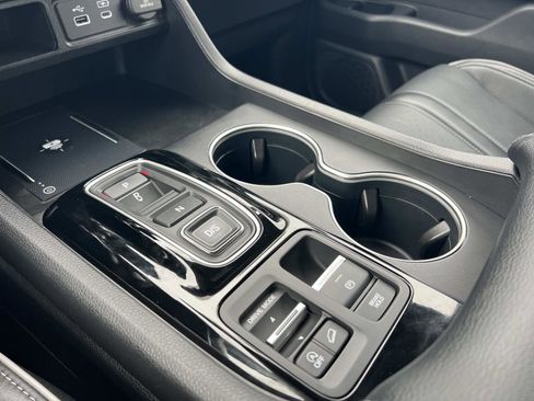 Used 2023 Honda Pilot Elite image 19