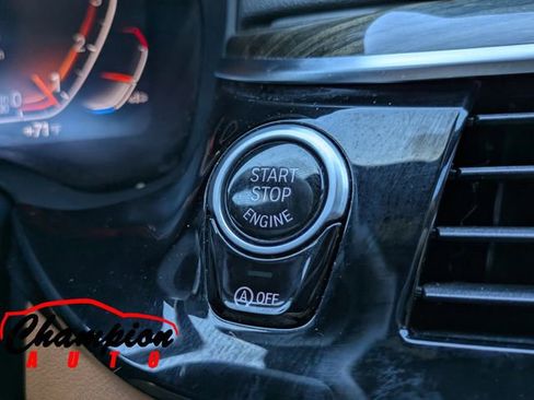 Used 2020 BMW 540i w/ Convenience Package image 33