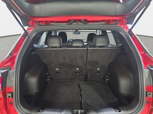 Used 2025 Jeep Compass Latitude image 12