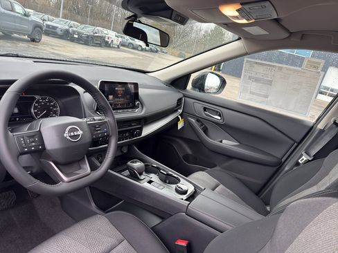 New 2026 Nissan Rogue SV AWD/4WD image 24