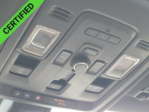 Certified 2021 Chevrolet Tahoe High Country AWD/4WD image 24