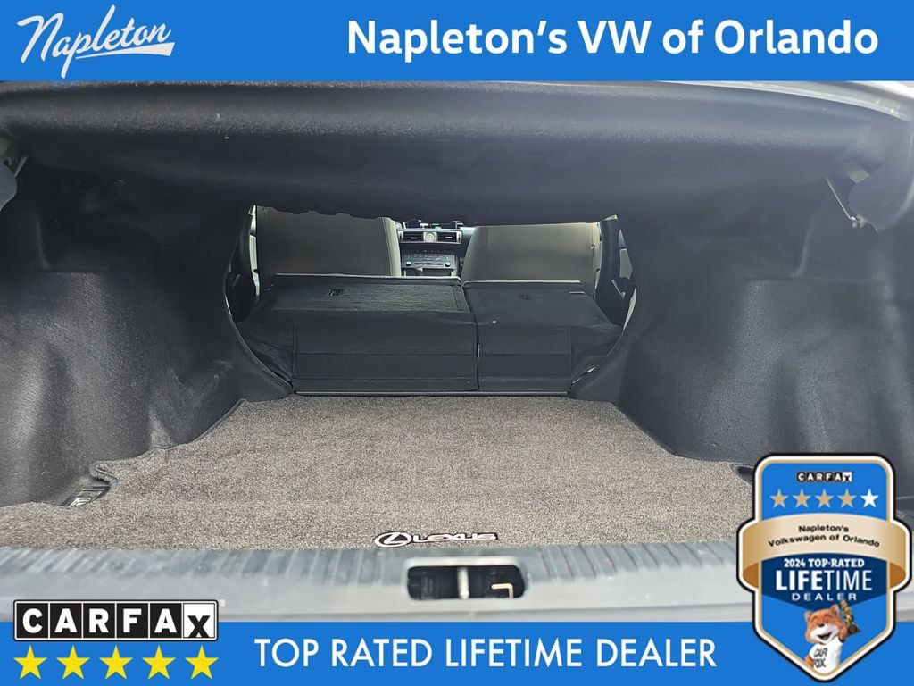 Used 2016 Lexus IS 200t RWD image 29