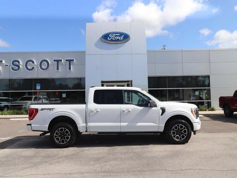 Used 2022 Ford F150 XLT w/ Equipment Group 302A High AWD/4WD image 17