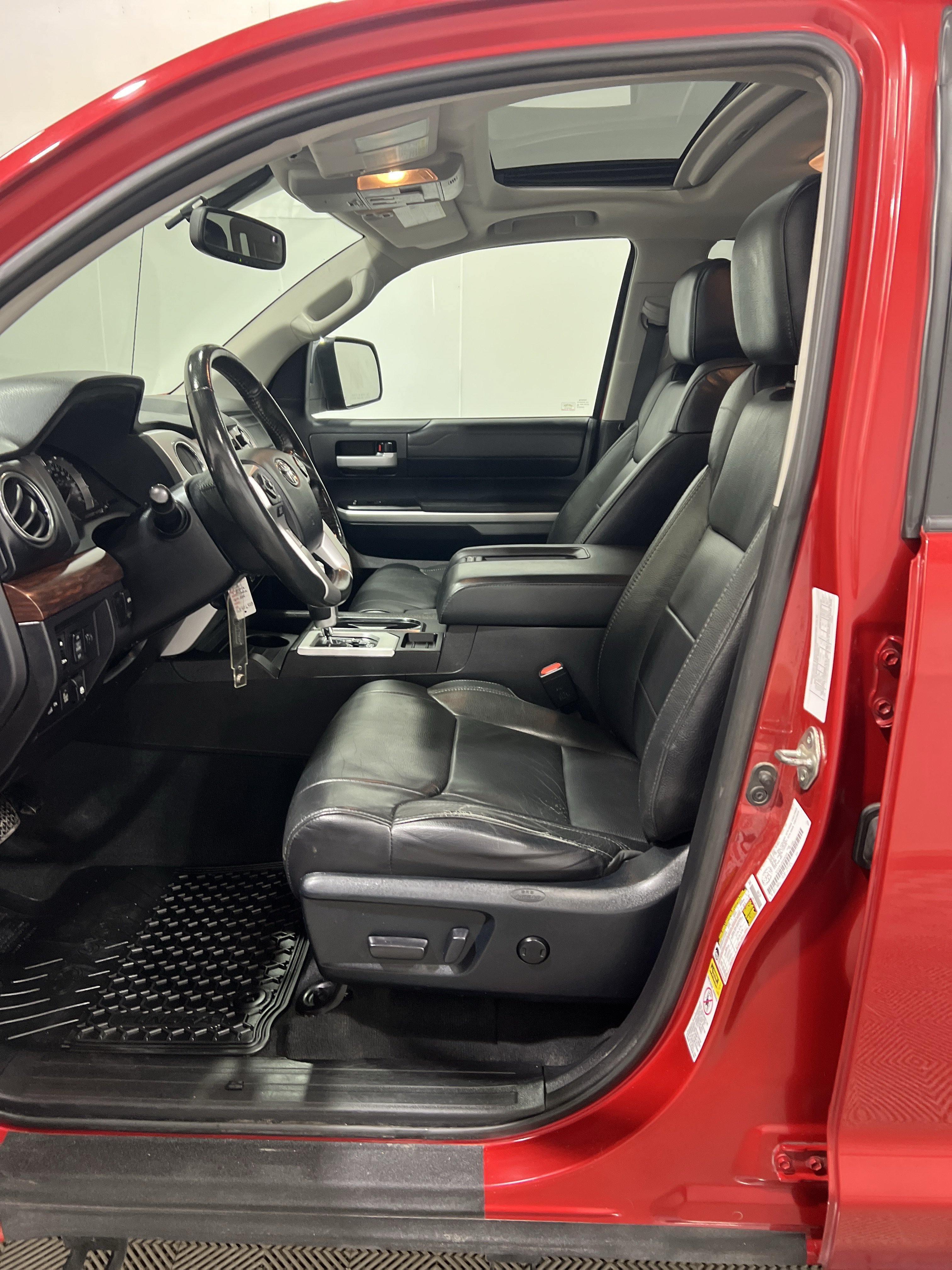 Used 2016 Toyota Tundra Limited AWD/4WD image 11