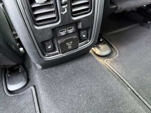Used 2020 Dodge Durango Citadel w/ Technology Group AWD/4WD image 35