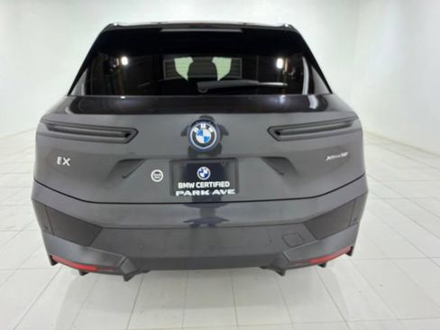 Certified 2024 BMW iX xDrive50 w/ Sport Package AWD/4WD image 4