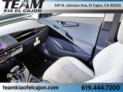 New 2026 Kia Niro EX image 24