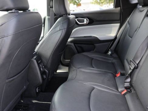Used 2025 Jeep Compass Limited AWD/4WD image 17