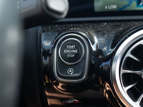 Used 2020 Mercedes-Benz CLA 250 4MATIC image 33