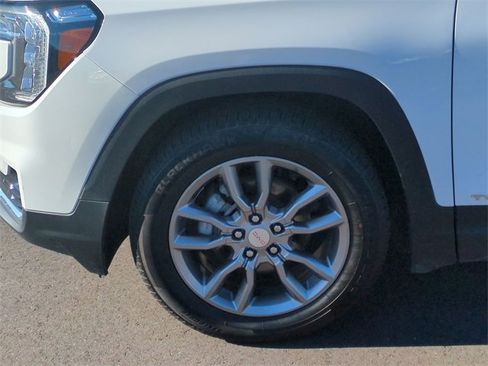 Used 2022 GMC Terrain SLT image 10