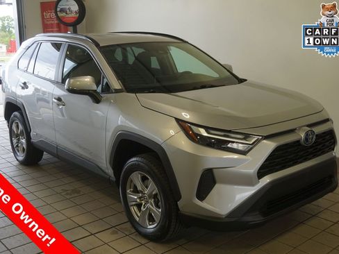 Used 2023 Toyota RAV4 XLE AWD/4WD image 1