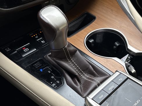 Used 2020 Lexus RX 350 AWD w/ Premium Package image 26