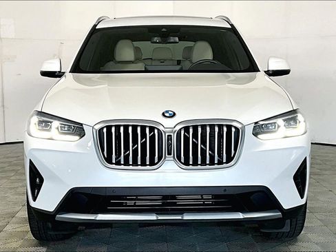 Used 2024 BMW X3 sDrive30i w/ Premium Package w/ZPA image 3