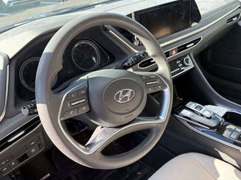Certified 2023 Hyundai Sonata SEL w/ Cargo Package FWD image 11