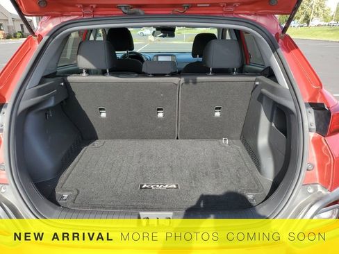 Used 2018 Hyundai Kona SEL w/ SEL Tech Package 02 image 12