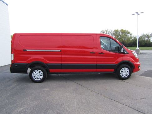 Used 2024 Ford E-Transit Low Roof image 11