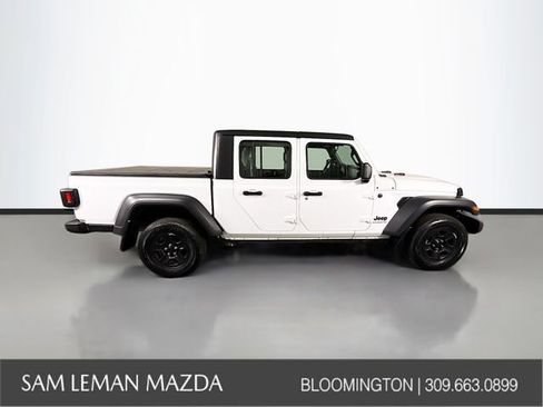 Used 2024 Jeep Gladiator Sport image 8