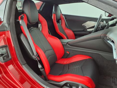 Used 2023 Chevrolet Corvette Stingray Premium Conv w/ Z51 Performance Package RWD image 10
