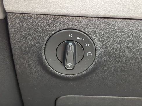 Certified 2023 Volkswagen Taos S FWD image 23
